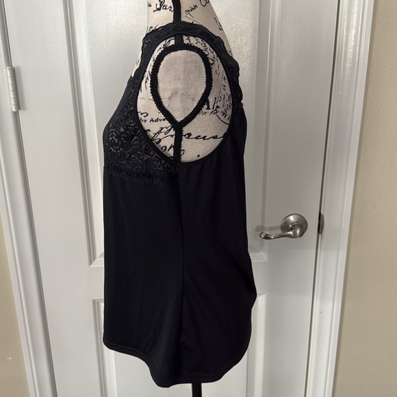 Cinema Etoile Gallon Black Lace Camisole - Picture 4 of 10